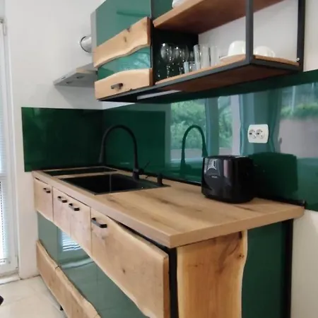 Apartment Yes